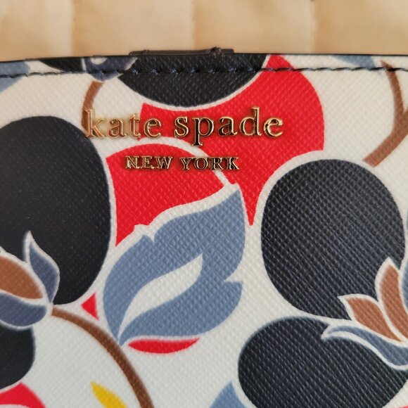 Kate Spade Large Slim Bifold Wallet Cameron Breezy Floral - Picture 3 of 5